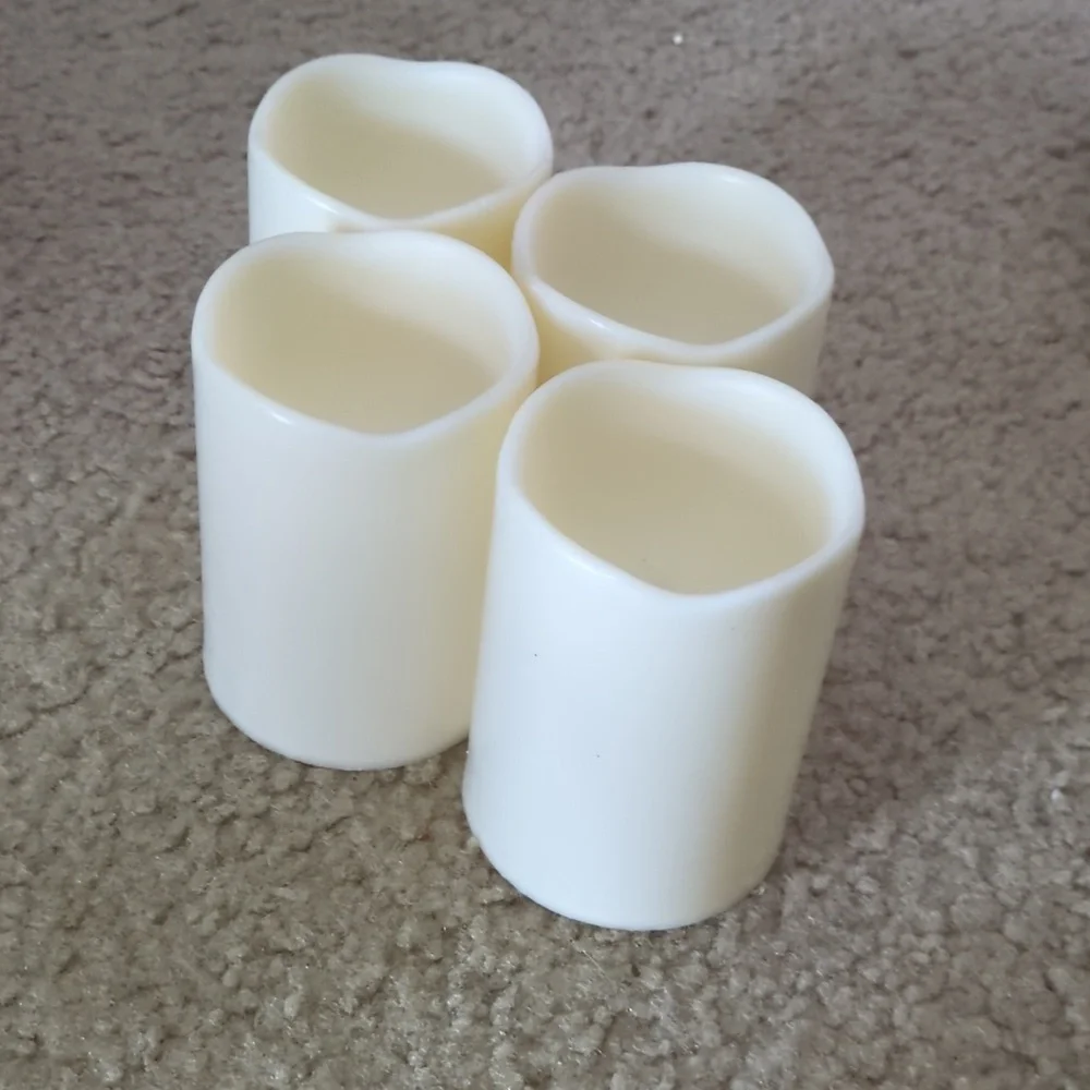 4 LED wax pillar candles